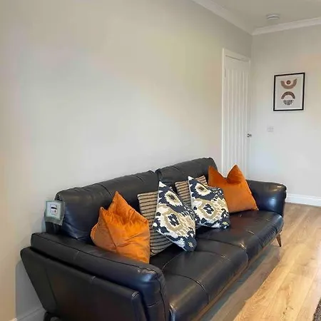 Lovely 2 Bed Apartment With Hot Tub Log Burner And Off Street Parking Dumfries Buitenkant foto
