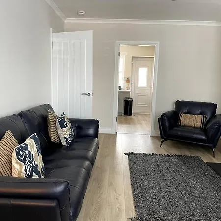 Lovely 2 Bed Apartment With Hot Tub Log Burner And Off Street Parking Dumfries Buitenkant foto