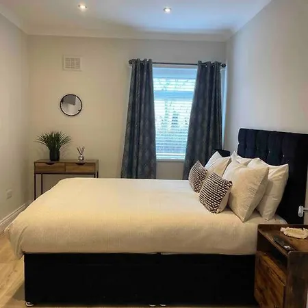 Lovely 2 Bed Apartment With Hot Tub Log Burner And Off Street Parking Dumfries Buitenkant foto
