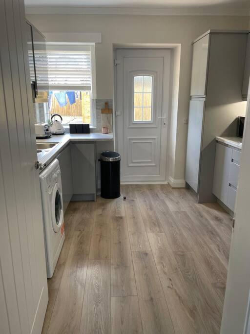 Apartment Lovely 2 Bed With Hot Tub Log Burner And Off Street Parking